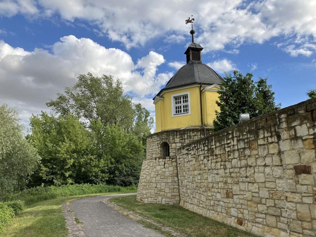 "Ferienwohnung Am Schloss" - Ferienwohnung Mit Blick Auf Das Barbyer Schloss, 5 Gehminuten Bis Zur Elbe מראה חיצוני תמונה