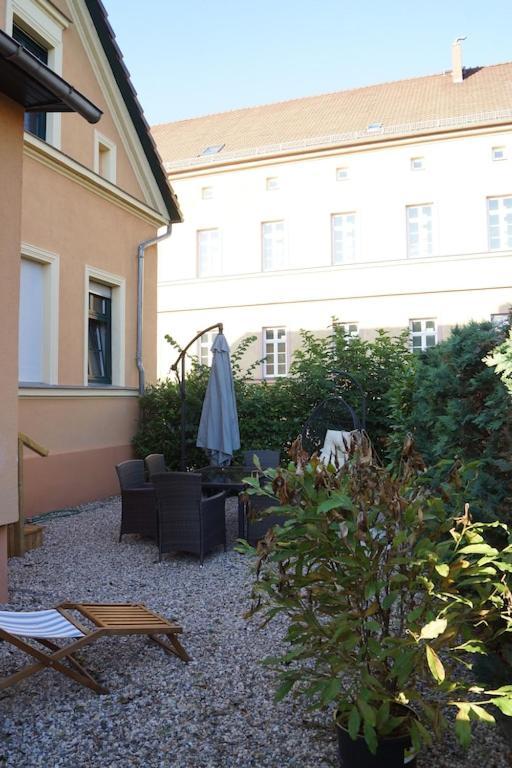 "Ferienwohnung Am Schloss" - Ferienwohnung Mit Blick Auf Das Barbyer Schloss, 5 Gehminuten Bis Zur Elbe מראה חיצוני תמונה